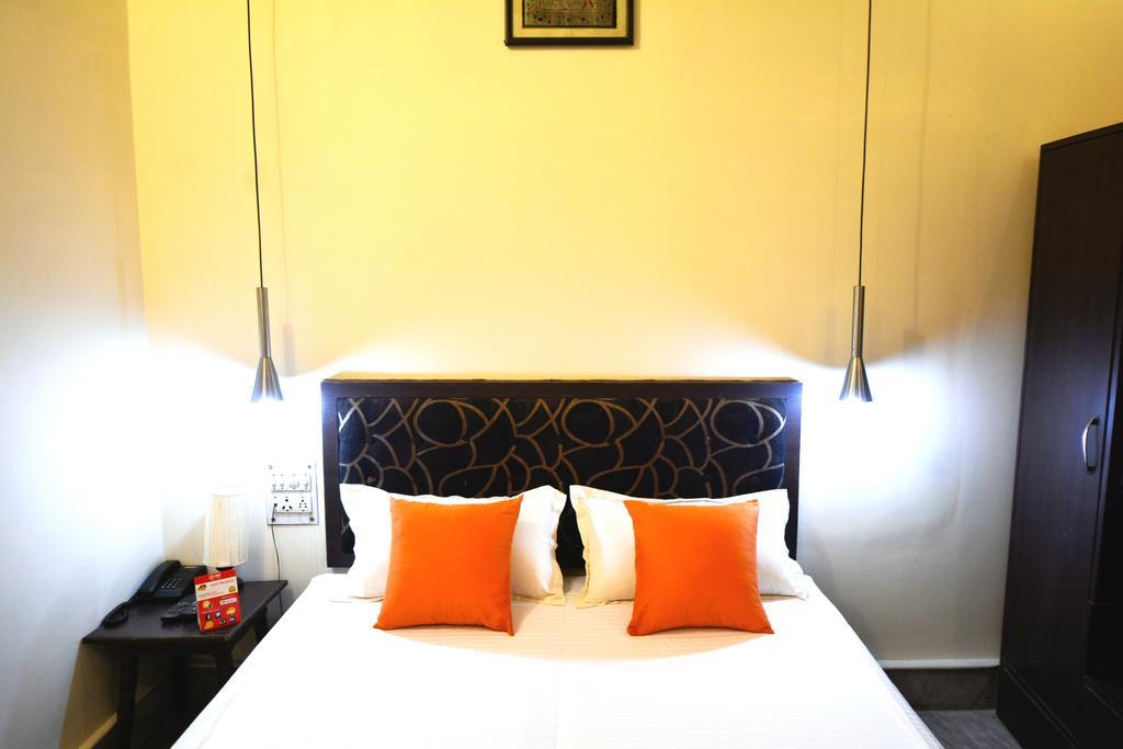 Ganges Inn Varanasi Exterior foto