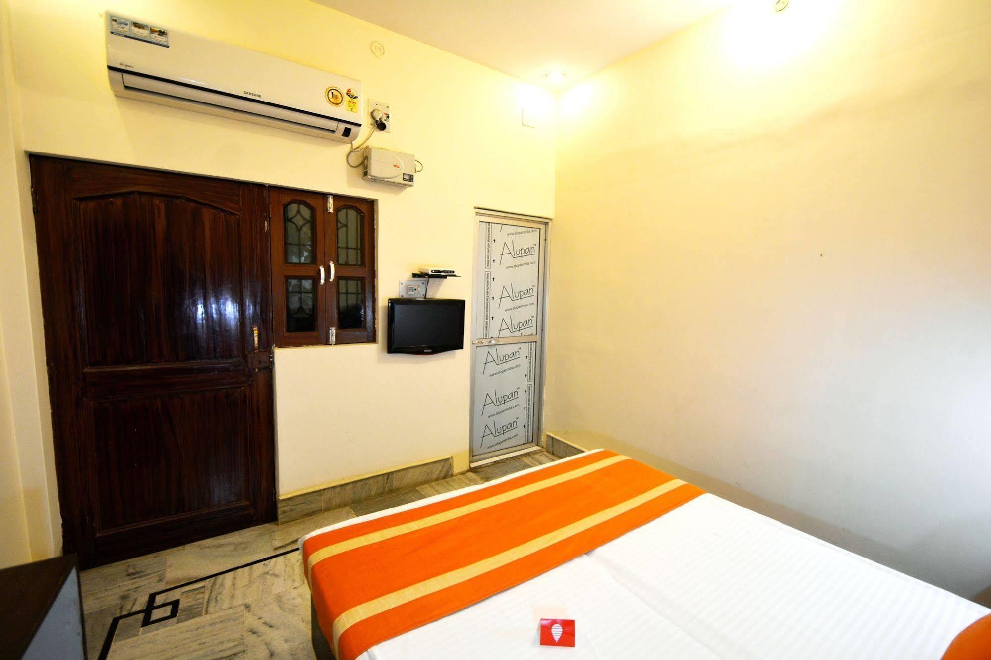 Ganges Inn Varanasi Exterior foto